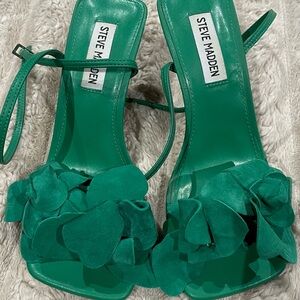 Steve Madden Emerald Green Floral Heels